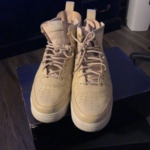 SF AF1 MID